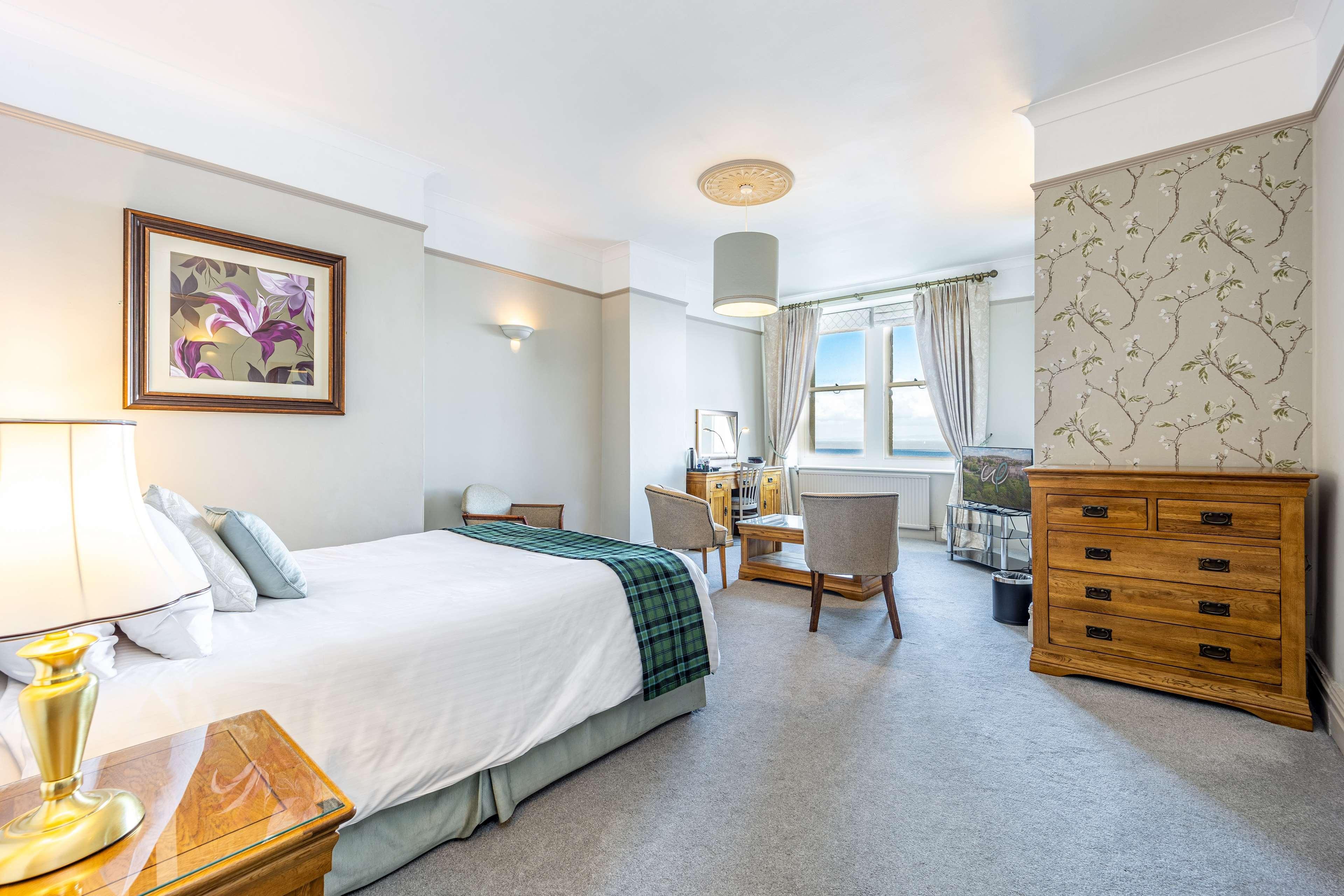 Best Western Walton Park Hotel Кливдън Екстериор снимка